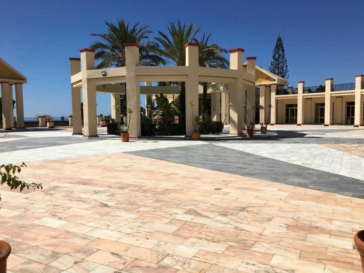 Estudio Con Insuperables Vistas Al Mar: Aparcamiento 마르베야 외부 사진