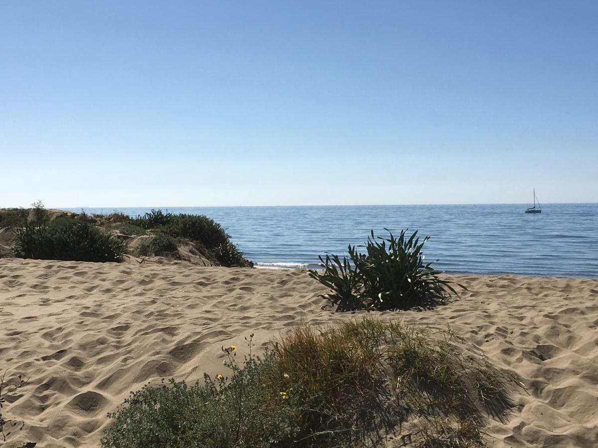 Estudio Con Insuperables Vistas Al Mar: Aparcamiento 마르베야 외부 사진