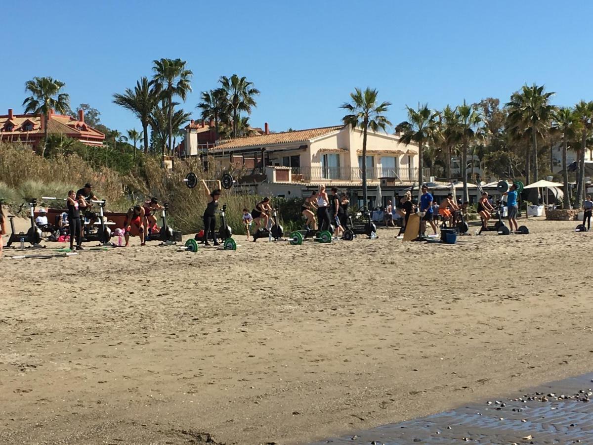 Estudio Con Insuperables Vistas Al Mar: Aparcamiento 마르베야 외부 사진